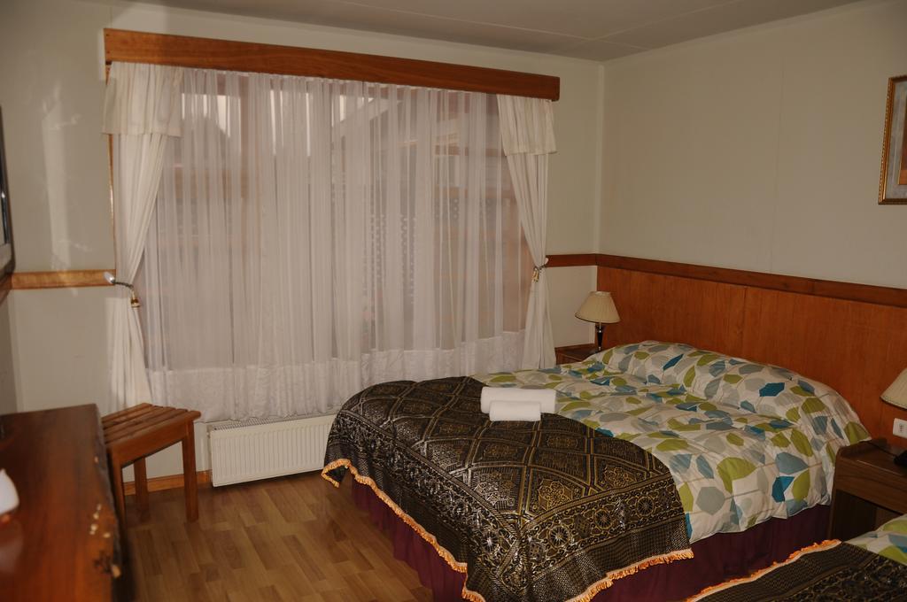 Hostal El Rincon Puerto Natales Esterno foto
